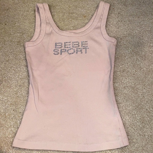 bebe Tops - Crop BEBE Sport Top